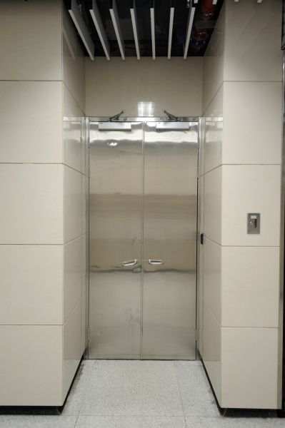 Metal Door Mounting